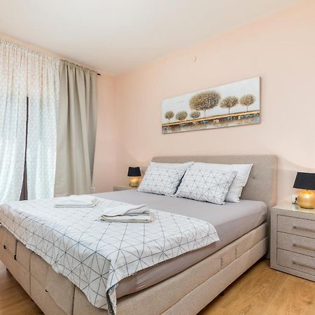 Apartman Darija 沃德年 外观 照片